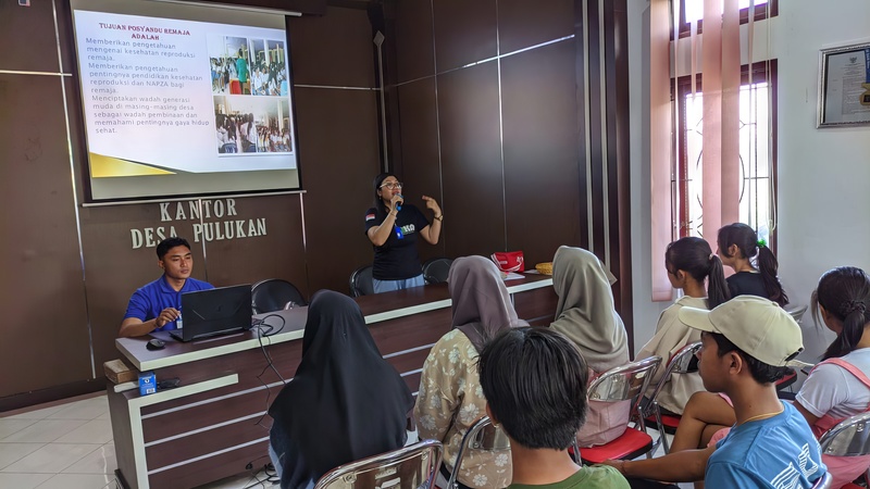 Sosialisasi Posyandu Remaja: Membangun Kesehatan Generasi Muda di Desa Pulukan