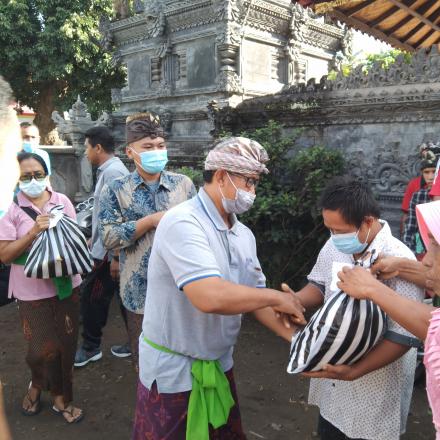 Pembagian Sembako bagi Penyandang Disabilitas 3