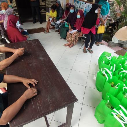 Pembagian Sembako 25 April 2022